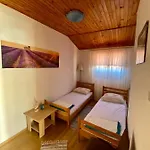 Ines Apartman