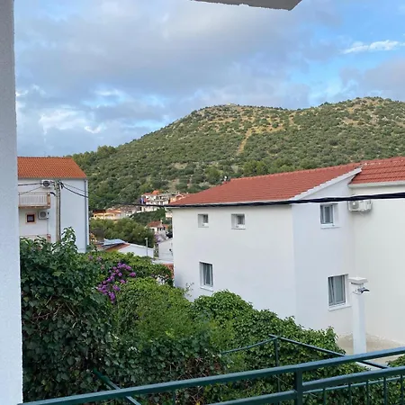 Ines Apartamento Marina (Bossoglina)