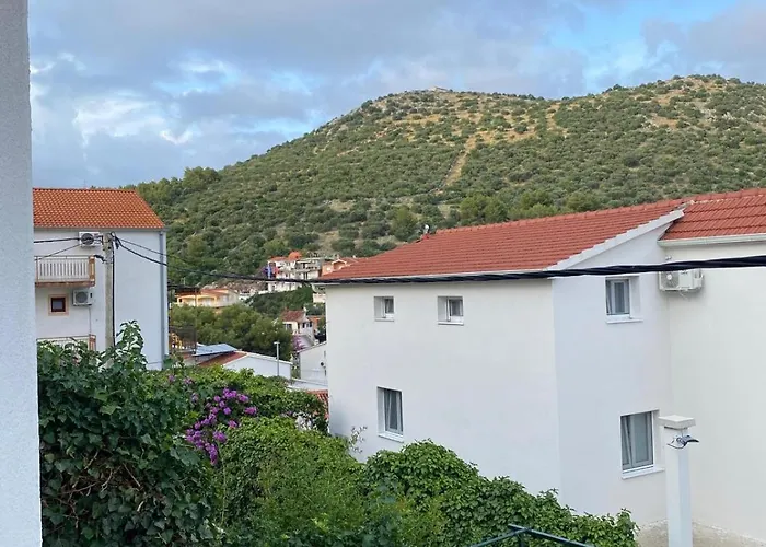 Ines Appartement Marina